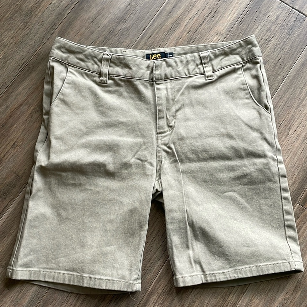 Lee Uniforms Women’s 7” shorts khaki Small